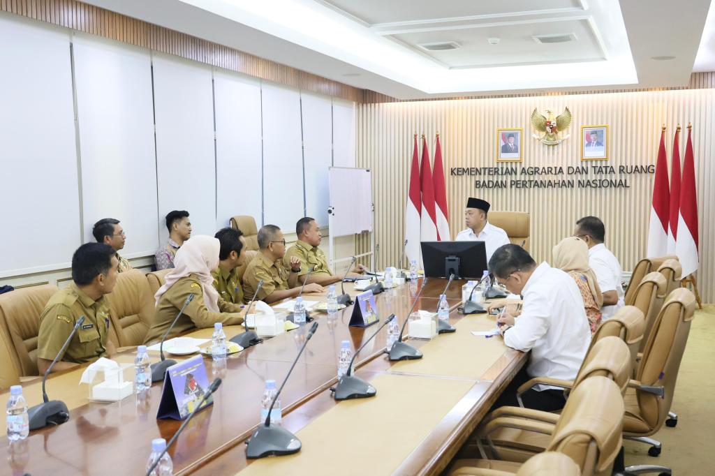 Audiensi Wali Kota Bekasi, Menteri Nusron Tekankan Kerja Sama untuk Percepat Sertipikasi Aset&nbsp;Pemkot