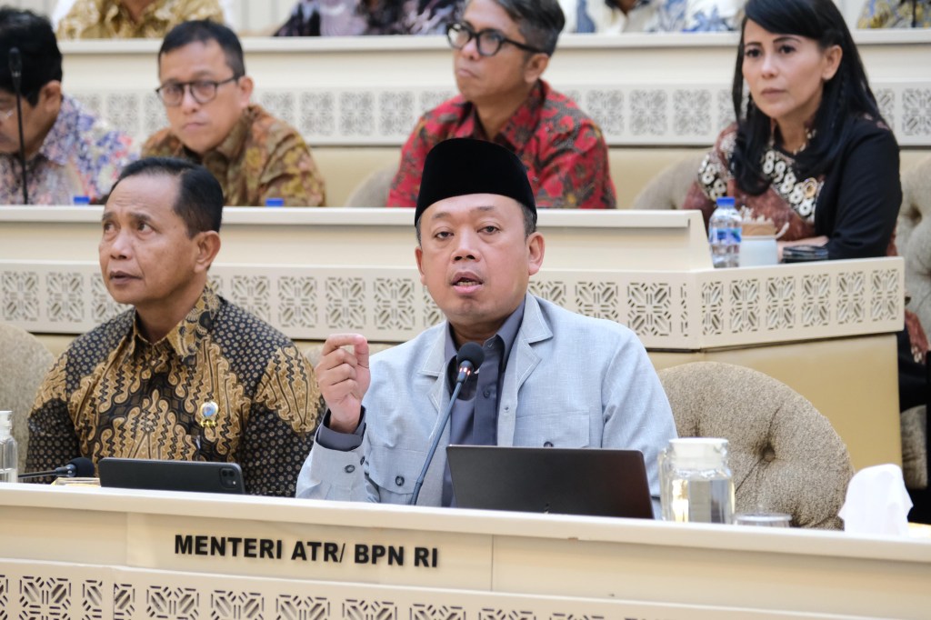 Bahas Isu Jual-Beli Pulau Bersama Komisi II DPR RI, Menteri ATR/Kepala BPN Tegaskan Tanah di Indonesia Tidak Bisa Dimiliki&nbsp;Asing
