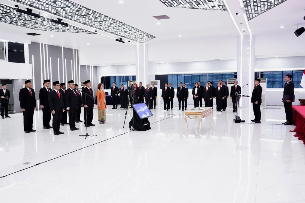 Lantik Jabatan Baru di Lingkup Eselon II, Menteri Nusron Ingatkan 80% Tugas Pokok Kementerian ATR/BPN adalah&nbsp;Pelayanan