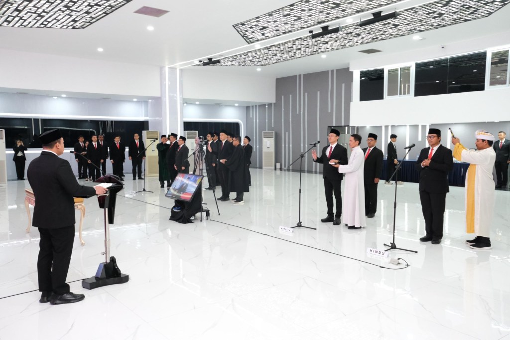 Lantik 79 Pejabat Struktural Se-Indonesia, Menteri Nusron Tekankan Semangat Nationwide dan Sistem&nbsp;Meritokrasi