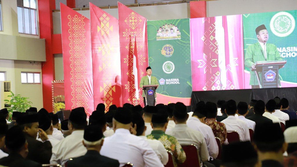 Hadiri Halalbihalal NU Se-Jawa Tengah, Menteri Nusron: Tekankan Prinsip Keadilan, Pemerataan, dan Kesinambungan Ekonomi dalam Penataan&nbsp;Pertanahan