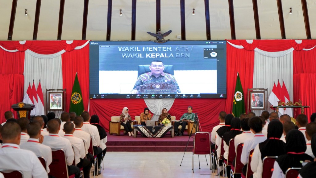 STPN Bentuk Karakter dan Kepemimpinan, Wamen Ossy Titip Tiga Nilai yang Perlu Dipedomani Taruna/i&nbsp;STPN