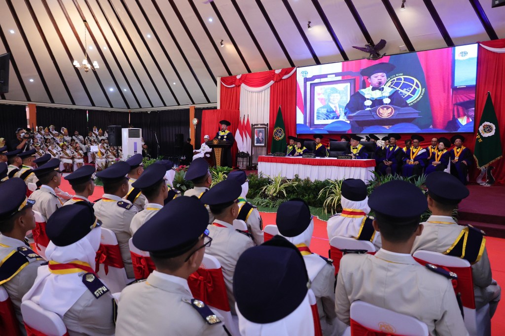 Wisuda 624 Taruna/i STPN, Menteri Nusron: Dibutuhkan dalam Rangka Menciptakan Keadilan, Pemerataan, dan Kesinambungan&nbsp;Ekonomi